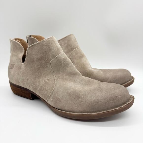 Born Kerri Suede Dip Side Back Zip Bootie Cream Tan Size 8.5 Boho Western Office - Picture 2 of 12